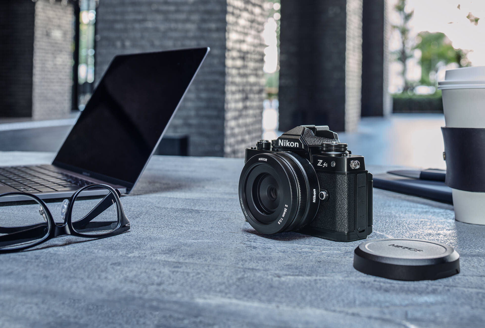 NIKKOR Z 26mm f/2.8 | Objetivo fijo pancake de fotograma completo